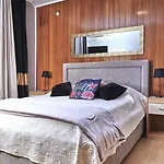 内斯维拉旅馆 - 附楼