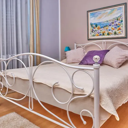 Guest House Villa Ines - Annex 3*