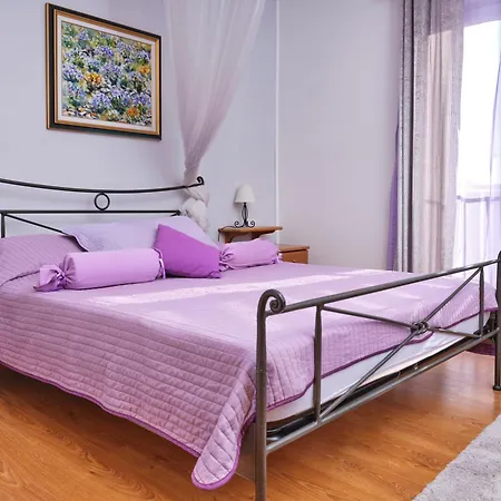 Guest House Villa Ines - Annex Bed & Breakfast Zadar
