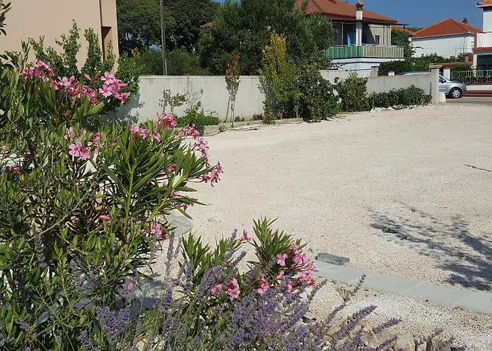Guest House Villa Ines - Annex Задар