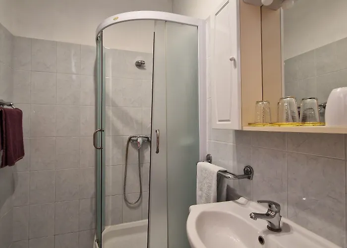 Ines - Annex Bed and breakfast Zadar