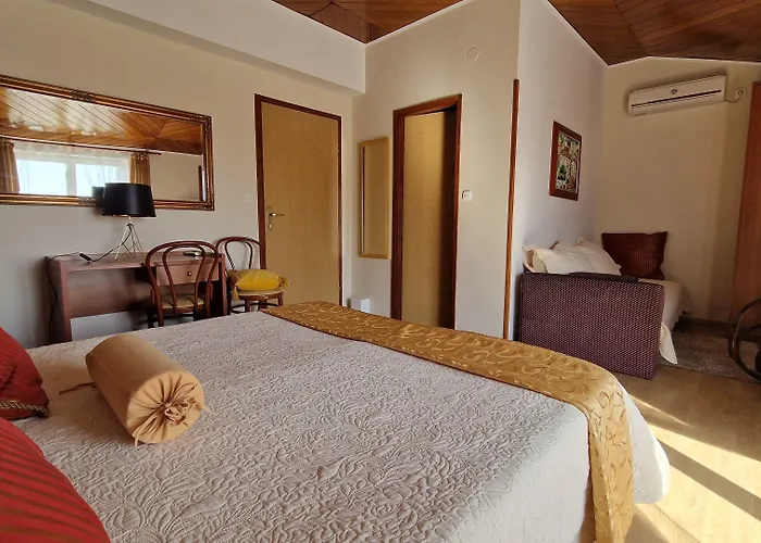 Ines - Annex 3* Zadar