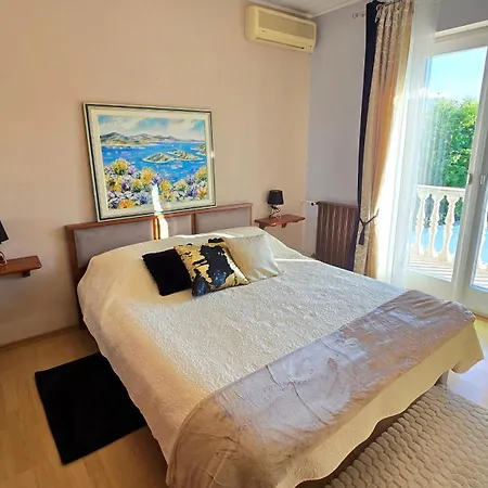 Ines - Annex Nocleg ze śniadaniem