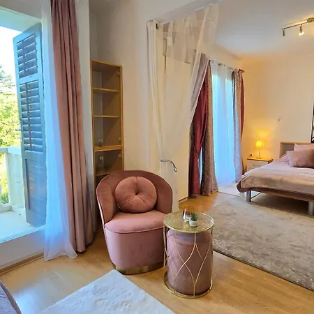 Alojamento de Acomodação e Pequeno-almoço Ines - Annex Zadar