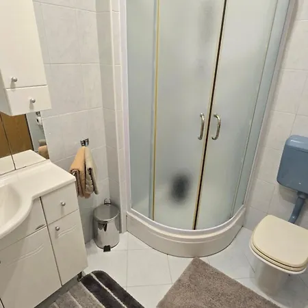 Guest House Villa Ines - Annex Задар