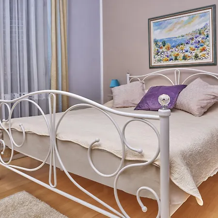 Oda ve Kahvaltı Avalena Residence 3*