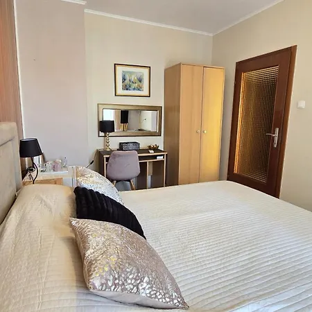 Bed & Breakfast Avalena 3*